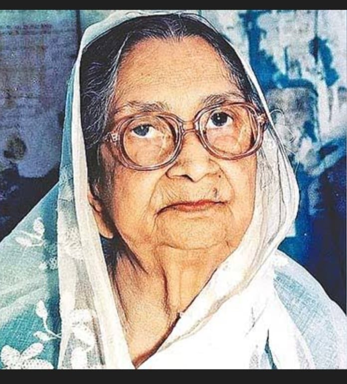 মানুষের মাঝে মানবতা জাগ্রত করাই আমার কবিতার সাধনা।