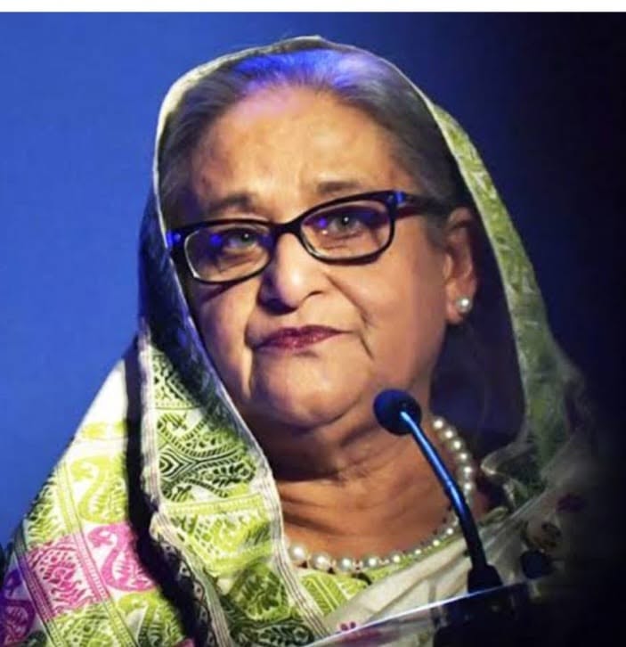 শেখ হাসিনার পতন, দেশত্যাগ, এবং ভবিষ্যতের রাজনীতিঃ