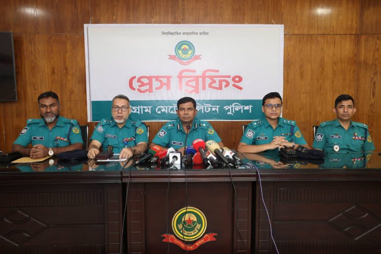 চট্টগ্রামে প্রতারণার মাধ্যমে আত্মসাৎ করা ৫ ভরি স্বর্ণ উদ্ধার, গ্রেপ্তার ১